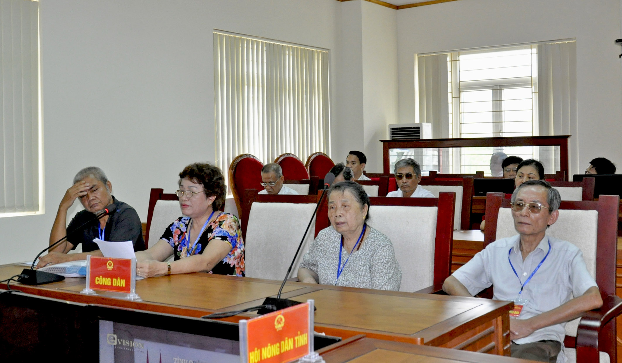 Các hộ dân khu 5, phường Trần Hưng Đạo, TP Hạ Long kiến nghị về công tác giải phóng mặt bằng trong dự án mở rộng nút giao thông ngã tư Loong Toòng