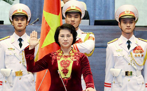 Bà Nguyễn Thị Kim Ngân tuyên thệ nhậm chức Chủ tịch Quốc hội khoá XIII tại Kỳ họp 11