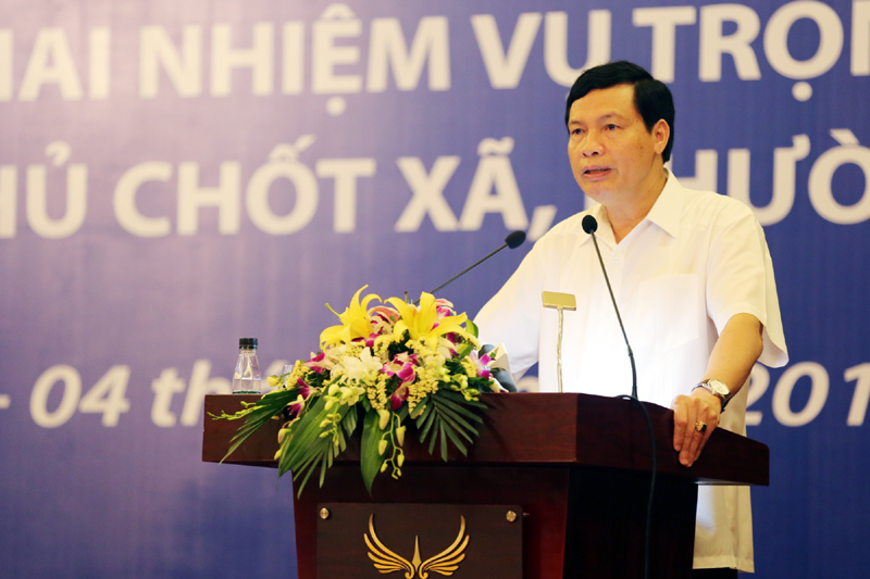 Chủ tịch UBND tỉnh Nguyễn Đức Long phát biểu tại hội nghị.
