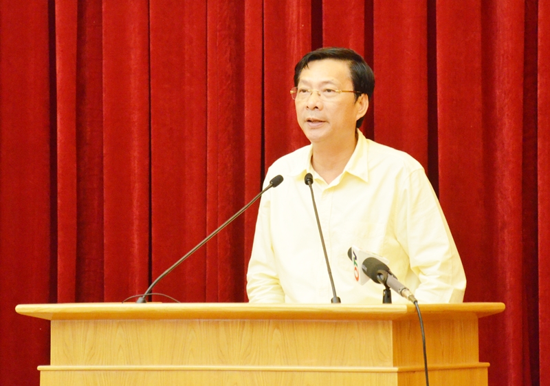 Đồng chí Nguyễn Văn Đọc, Bí thư Tỉnh ủy, Chủ tịch HĐND tỉnh phát biểu kết luận hội nghị.