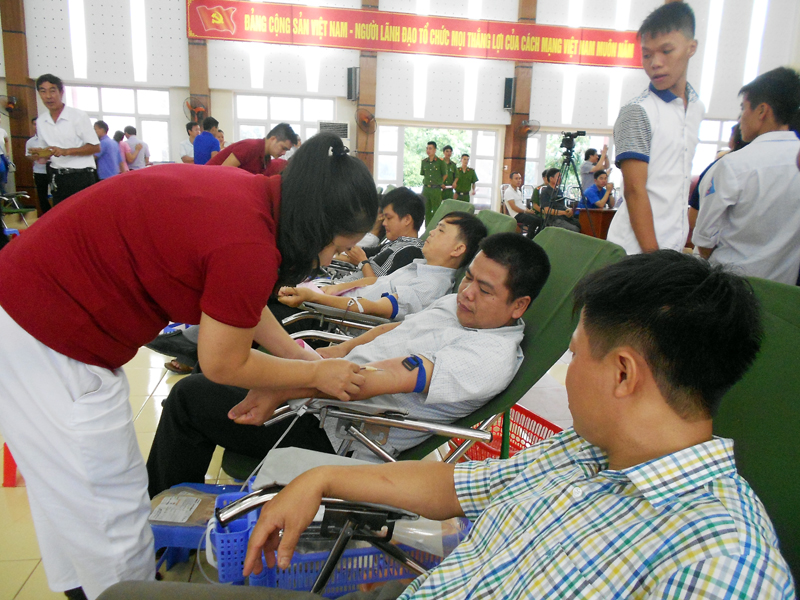 Ngày hội hiến máu tình nguyện năm 2016 của huyện Ba Chẽ đã thu được 173 đơn vị máu.