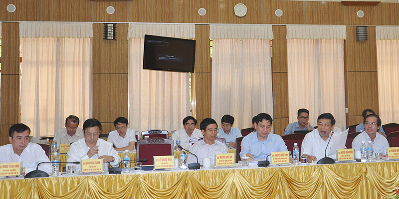 Lãnh đạo tỉnh Nghệ An đề xuất một số nội dung của đoàn cần trao đổi tại buổi làm việc.
