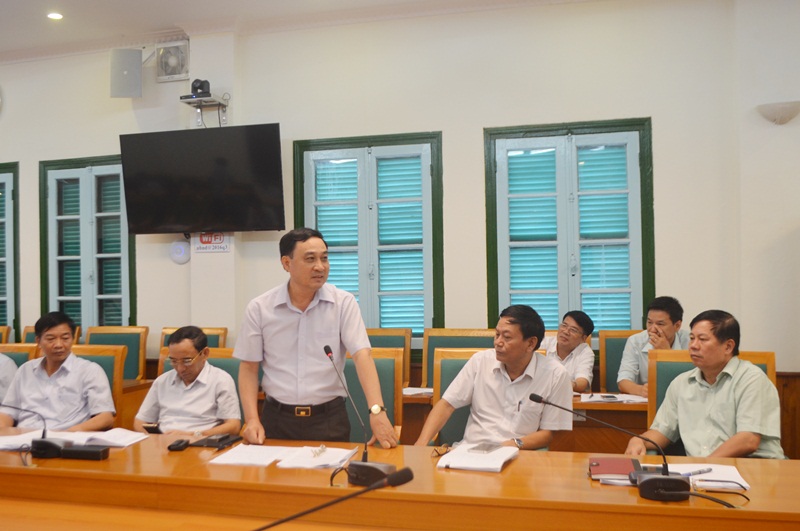 Đồng chí Phạm Văn Thể, Chủ tịch Hiệp hội doanh nghiệp tỉnh đề xuất một số ý kiến hỗ trợ doanh nghiệp.