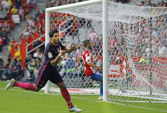 Suarez củng cố vị trí dẫn đầu cuộc đua Vua phá lưới bằng bàn thắng thứ năm từ đầu mùa.