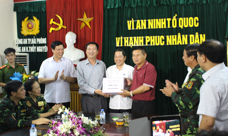 Lãnh đạo tỉnh Quảng Ninh khen thương Ban chuyên án.