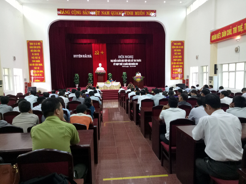 Quang cảnh hội nghị tiếp xác cử tri tại huyện Hải Hà