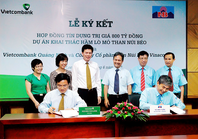 VCB Quảng Ninh ký kết hợp tác tín dụng với Công ty CP Than Núi Béo - Vinacomin.