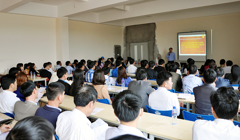 Hội nghị tuyển dụng lao động do UBND huyện Hải Hà phối hợp với Công ty TNHH Khoa học kỹ thuật Texhong Ngân Hà tổ chức.