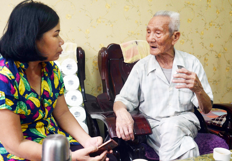Cụ Phạm Văn Doãn kể lại câu chuyện đình công diễn ra về 80 năm trước.