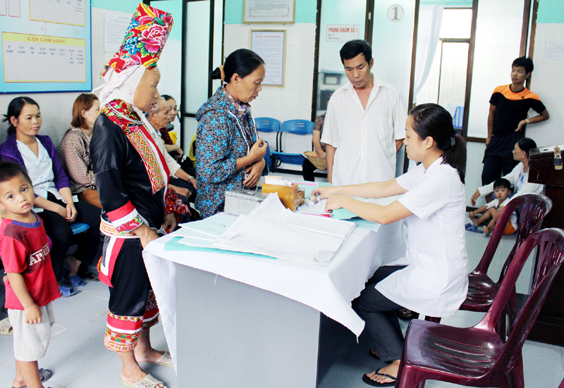 Mỗi ngày Trung tâm Y tế huyện Hải Hà tiếp nhận từ 150-200 lượt người đến khám, chữa bệnh.