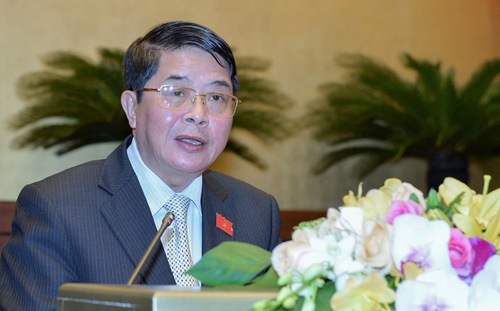 Chủ nhiệm Uỷ ban Tài chính - Ngân sách Nguyễn Đức Hải trình bày báo cáo thẩm tra định hướng kế hoạch tài chính 5 năm.