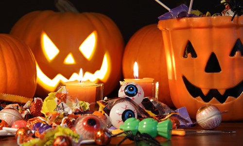  49,6% người dân Mỹ trang trí nhà cửa, vườn tược mang đậm không khí ma quái của ngày Halloween. 