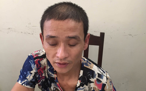 Nguyễn Mạnh Hùng tại cơ quan điều tra.