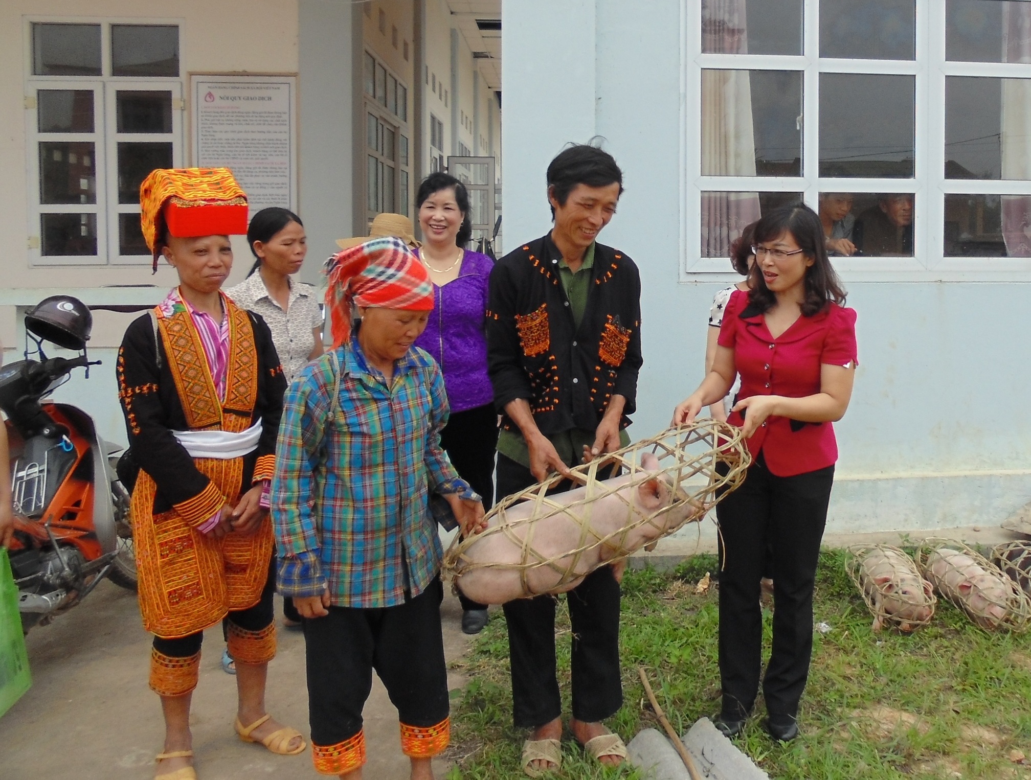 Hỗ trợ sản xuất hộ nghèo: Cần thay đổi