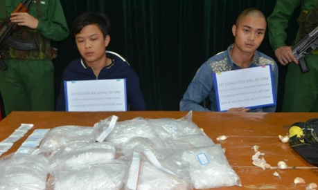 Nong Van Dai and Nguyen Ba Hanh were arrested on November 3, 2016 for allegedly attempting to smuggle methamphetamine from China. Photo by VnExpress/Minh Phong