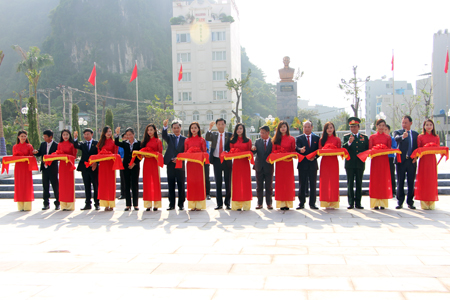 Khánh thành tượng đài đồng chí Vũ Văn Hiếu- Bí thư Đặc khu ủy đầu tiên của Khu mỏ Quảng Ninh