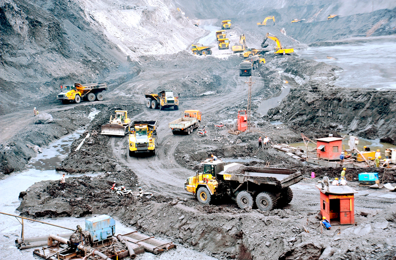 Hoạt động sản xuất, khai thác than trên khai trường của Công ty CP Than Cọc Sáu. Ảnh: Võ Cường (CTV) 