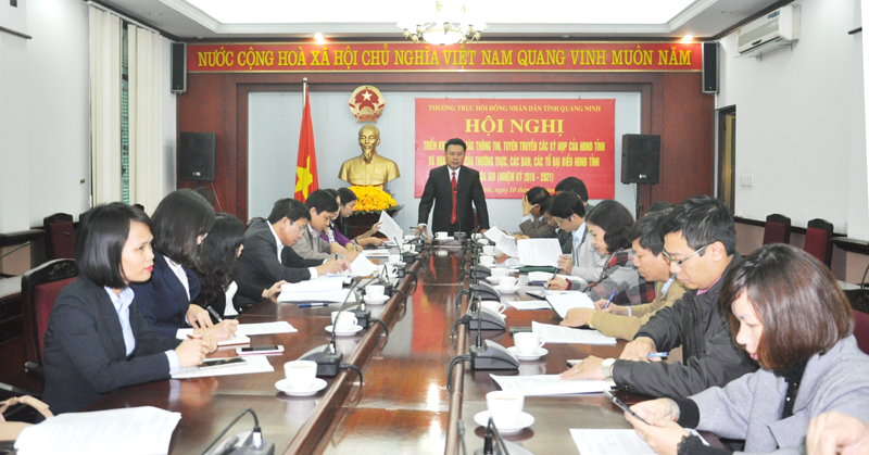 Đồng chí Nguyễn Đức Thành, Phó Chủ tịch HĐND tỉnh chủ trì cuộc họp.