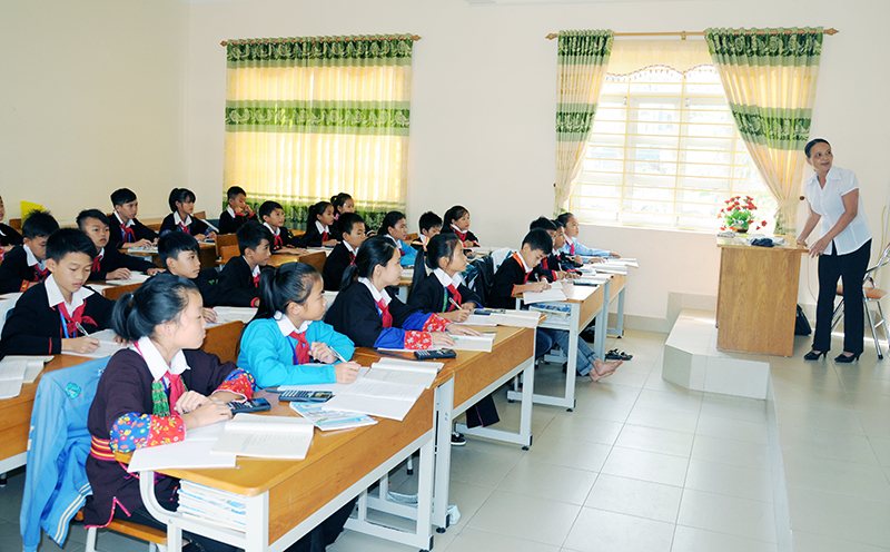 Một giờ học của học sinh Trường PTDT nội trú THCS&THPT Tiên Yên.