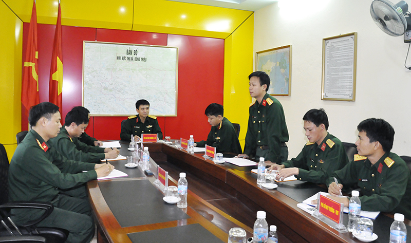 Một buổi sinh hoạt của Chi bộ Hậu cần, Ban CHQS TX Đông Triều.