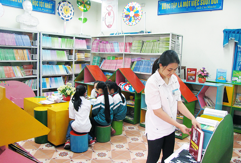 Thư viện Trường Tiểu học Mạo Khê B (TX Đông Triều) với 7.115 đầu sách luôn được sắp xếp khoa học, dễ tìm kiếm.