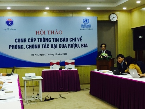 TS Trương Đình Bắc, Cục Phó Cục Y tế dự phòng phát biểu tại Hội thảo.
