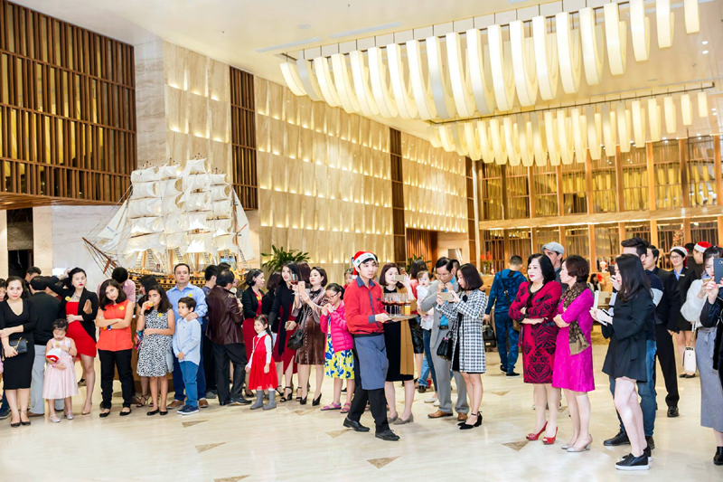 Không khí Giáng sinh tại khách sạn Wyndham Legend Hạ Long.