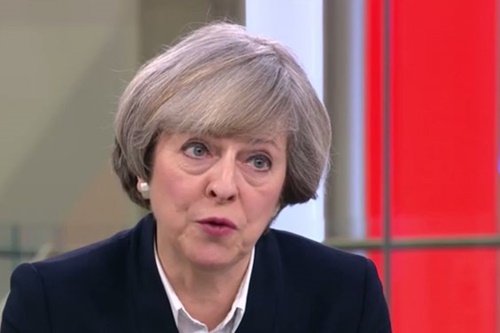 Thủ tướng Anh Theresa May hôm qua trả lời phỏng vấn kênh truyền hình Sky News. Ảnh: IBTimes