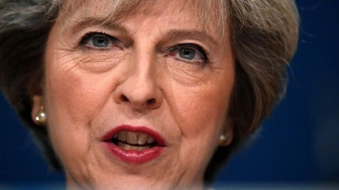 Thủ tướng Theresa May sẽ thông báo kế hoạch Brexit trong vài tuần tới. Ảnh: Reuters