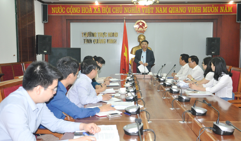 Đồng chí Nguyễn Xuân Ký, Phó Chủ tịch Thường trực HĐND tỉnh phát biểu kết luận buổi làm việc.