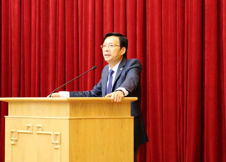 Đồng chí Nguyễn Văn Đọc, Bí thư Tỉnh ủy, Chủ tịch HĐND tỉnh phát biểu chỉ đạo hội nghị.