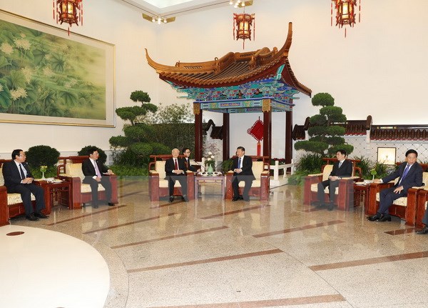 Tổng Bí thư, Chủ tịch Trung Quốc Tập Cận Bình chủ trì Tiệc trà chào mừng Tổng Bí thư Nguyễn Phú Trọng. (Ảnh: Trí Dũng/TTXVN)