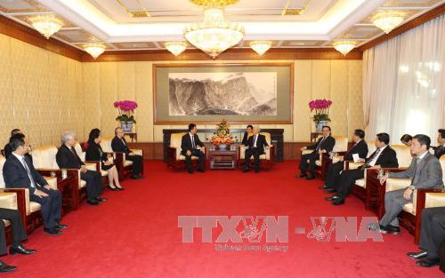 Tổng Bí thư Nguyễn Phú Trọng tiếp lãnh đạo một số tập đoàn Trung Quốc. Ảnh: TTXVN