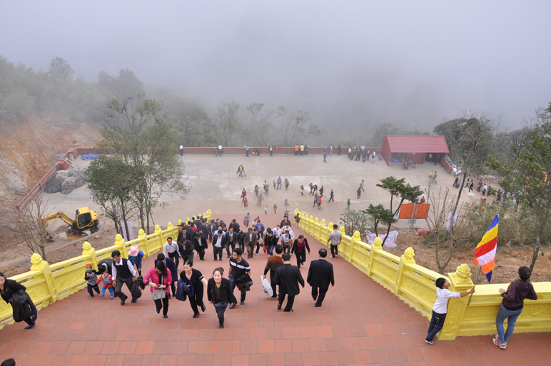 Các hạng mục phụ trợ của chùa Trung cũng đã hoàn thành, đáp ứng nhu cầu du khách về với hội xuân.