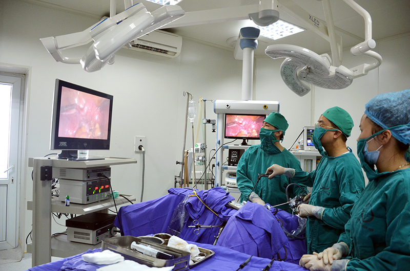 Phẫu thuật nội soi vô sinh tại Bệnh viện Sản Nhi Quảng Ninh.
