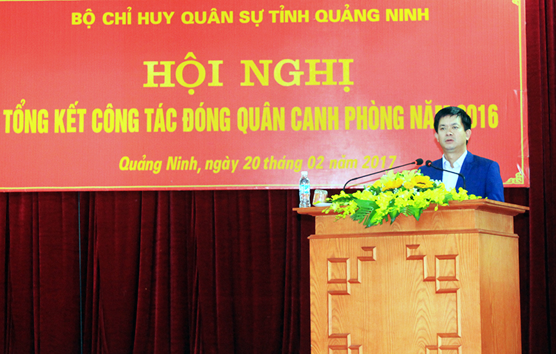 Đồng chí Lê Quang Tùng, UVDKTWĐ, Phó Chủ tịch UBND tỉnh phát biểu chỉ đạo hội nghị.