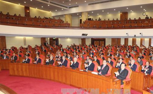 Tổng Bí thư Nguyễn Phú Trọng và các đại biểu dự Hội nghị toàn quốc tổng kết công tác kiểm tra, giám sát của Đảng năm 2016, triển khai nhiệm vụ công tác năm 2017. Ảnh: TTXVN