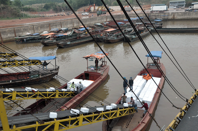 Xuất khẩu hàng hóa tại Cảng Thành Đạt (Móng Cái)