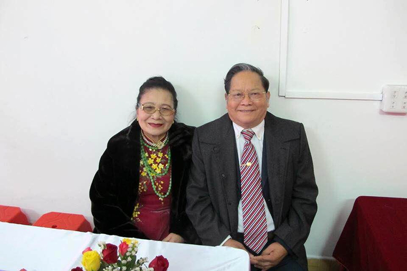 Bà Trần Thị Ánh Tuyết cùng chồng.