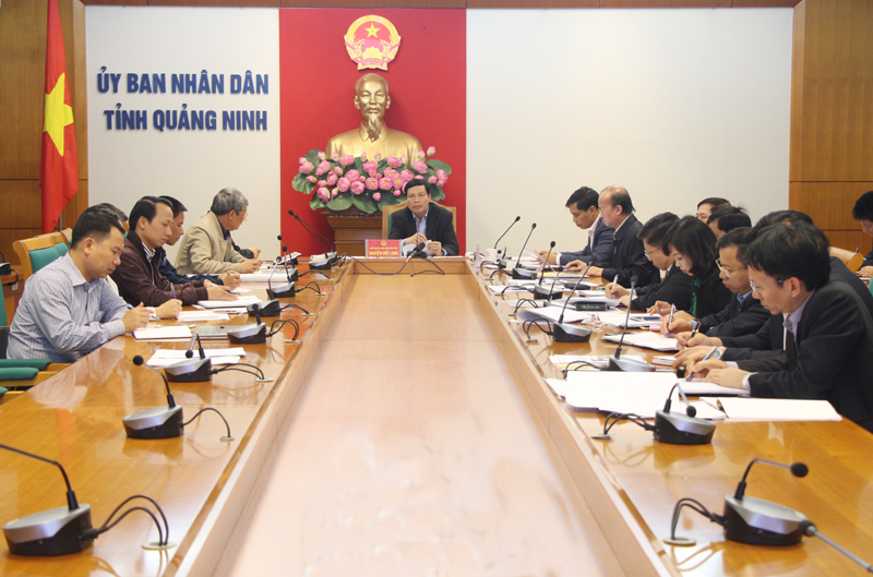 Đồng chí Nguyễn Đức Long, Chủ tịch UBND tỉnh phát biểu kết luận tại buổi làm việc