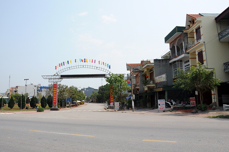 Đường phố huyện Tiên Yên được quy hoạch ngày một khang trang và đẹp hơn.