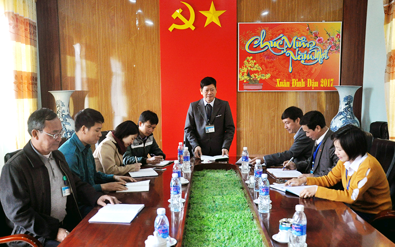 Chi bộ khối cơ quan xã Đông Xá, huyện Vân Đồn tổ chức quán triệt, triển khai Nghị quyết Trung ương 4 (khoá XII).