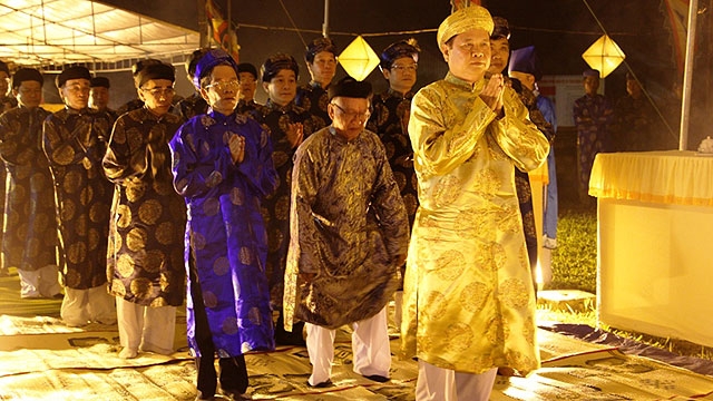 Phó Chủ tịch UBND tỉnh Nguyễn Dung chủ trì tiến hành nghi lễ tế đàn Xã Tắc.