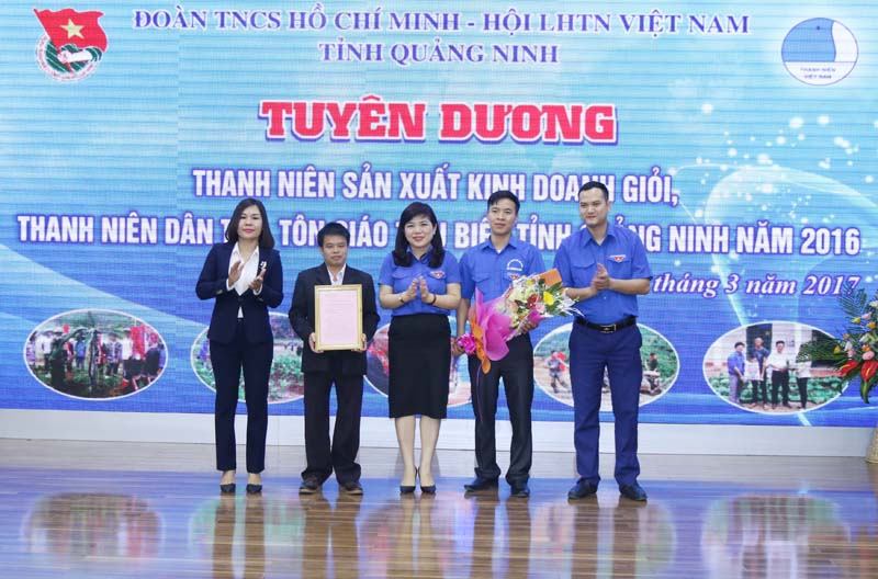 Ủy ban Hội LHTN tỉnh trao quyết định thành lập câu lạc bộ Lương Định Của tỉnh Quảng Ninh