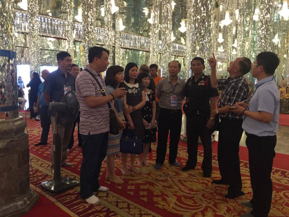 Đoàn công tác Hội Nhà báo Quảng Ninh cùng các đồng nghiệp Hội Nhà báo địa phương tỉnh Kanchanabuiri Thái Lan