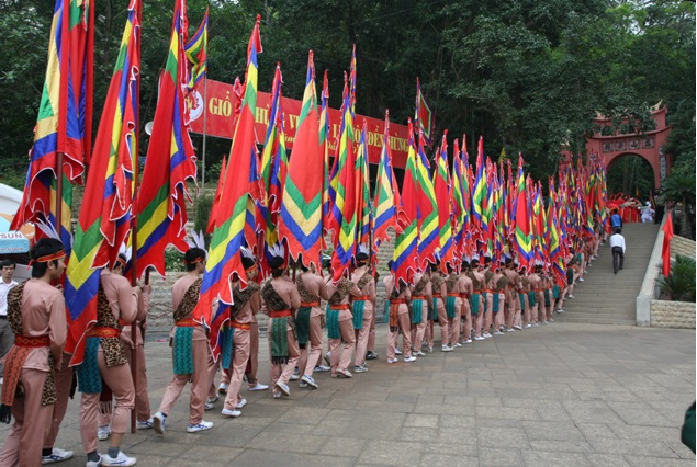Cảnh hành lễ tại Lễ hội Đền Hùng năm 2016. (Ảnh: phutho.gov.vn)