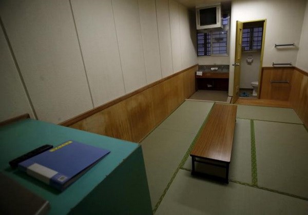 Bên trong một phòng giam tại Trung tâm Di trú Đông Nhật Bản ở Ushiku, tỉnh Ibaraki, Nhật Bản. (Nguồn: Reuters)