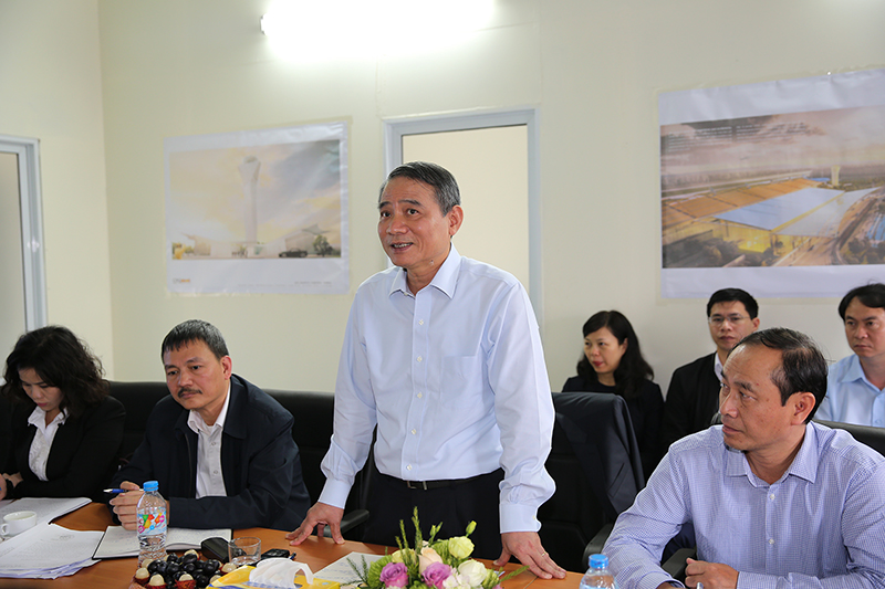 Đồng chí Trương Quang Nghĩa, Ủy viên Trung ương Đảng, Bộ trưởng Bộ GTVT phát biểu tại buổi làm việc.