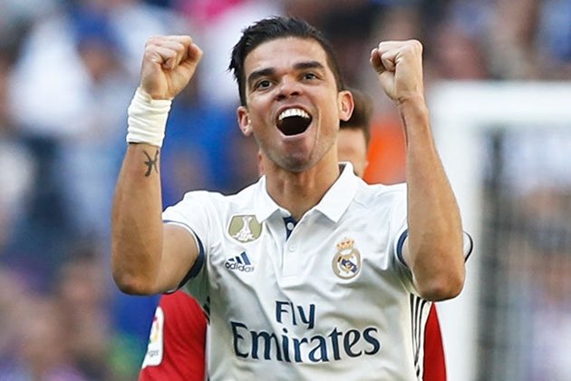  Pepe có thể đến Chelsea? Ảnh: Daily Star.