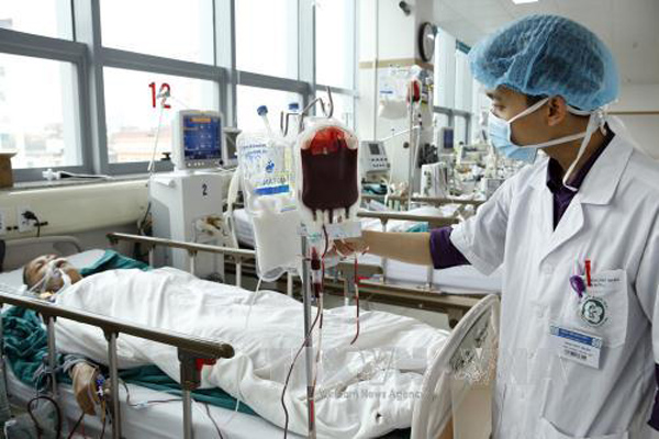 Bệnh viện Bạch Mai tuân thủ nghiêm các quy trình vô khuẩn. Ảnh: Dương Ngọc/ TTXVN